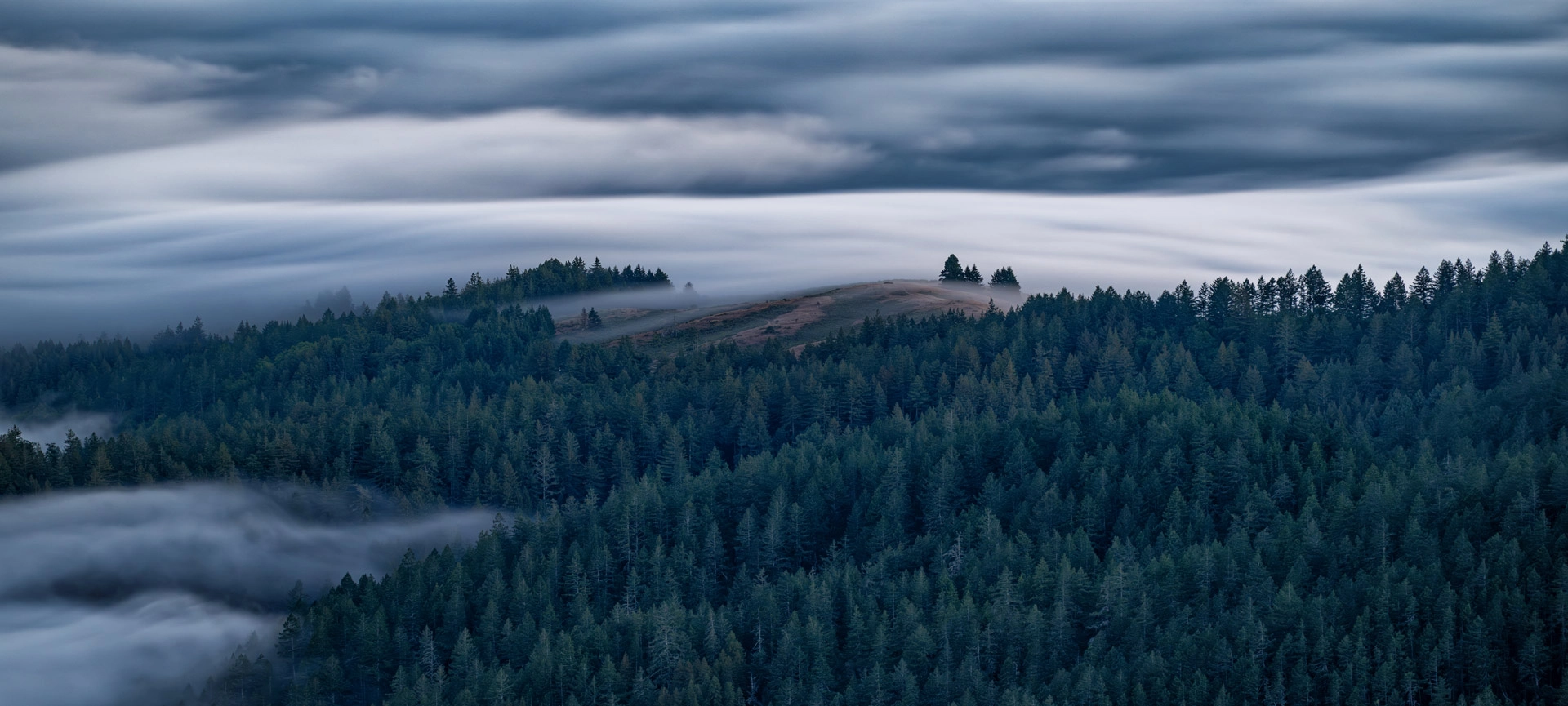 long exposure of fog in mountain